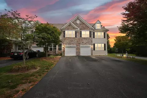 12 Barr Ln, Monroe, NY 10950