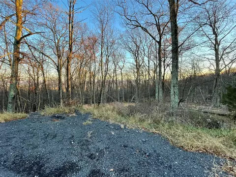 Marl Road, Shawangunk, NY 12566