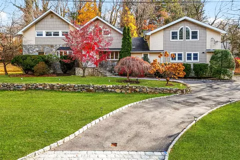 409 Pinebrook Blvd, New Rochelle, NY 10804
