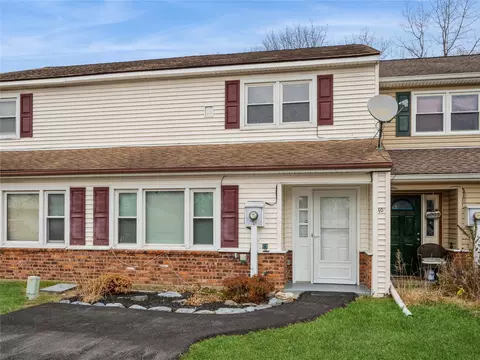 10 Coll Holw, Poughkeepsie, NY 12601