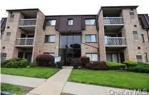 520 Kennedy Dr, Ramapo, NY 10977