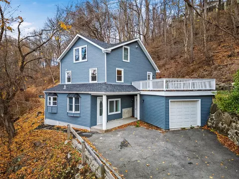 130 Old Albany Post Rd, Ossining, NY 10562