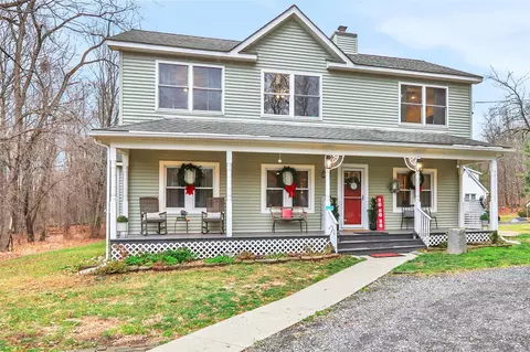 79 Sarvis Ln, Newburgh, NY 12550