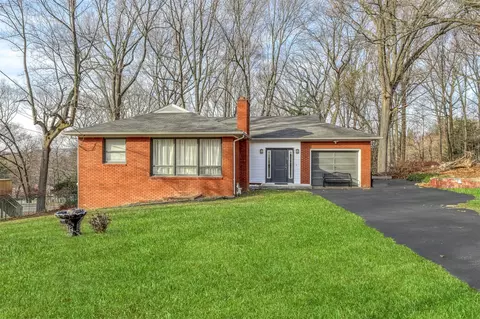 12 Woodland Pl, Ramapo, NY 10952
