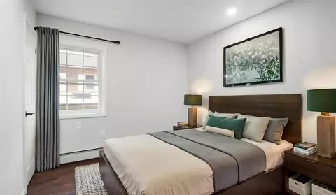3263 Giegerich Pl, New York, NY 10465
