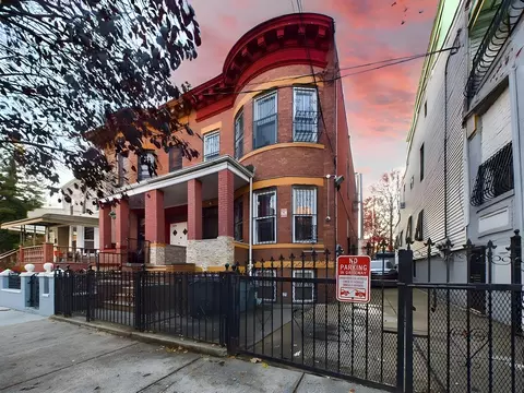 434 Warwick St, Brooklyn, NY 11207