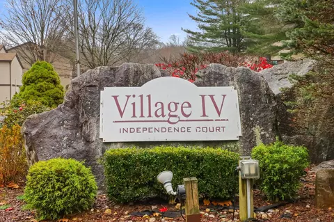 70 E Independence Ct #70E, Yorktown, NY 10598