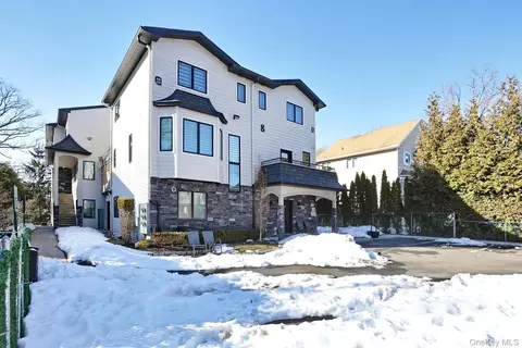 8 Neil Rd #213, Ramapo, NY 10977