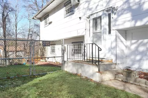 30 Phyllis Dr, Pomona, NY 10970