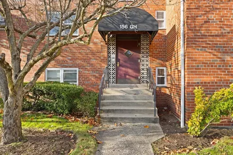 156 Centre Ave #3G, New Rochelle, NY 10805