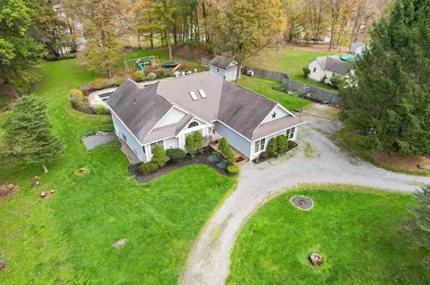 87 Walling Rd, Warwick, NY 10990