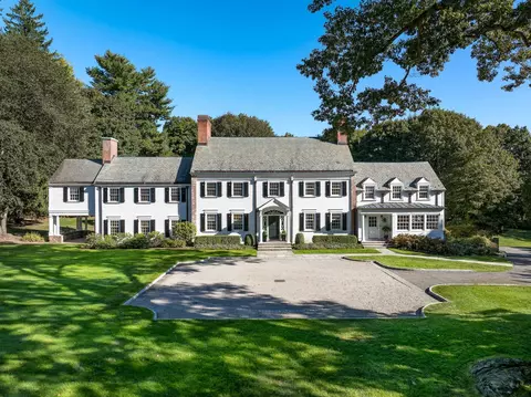 177 Old Briarcliff Rd, Briarcliff Manor, NY 10510