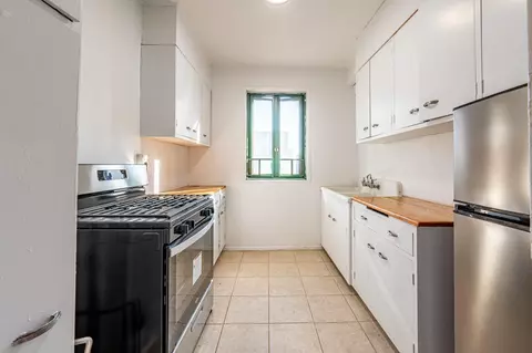 1591 Metropolitan Ave #6F, New York, NY 10462
