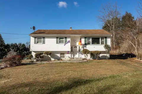 23 Robin Dr, Kent, NY 10512