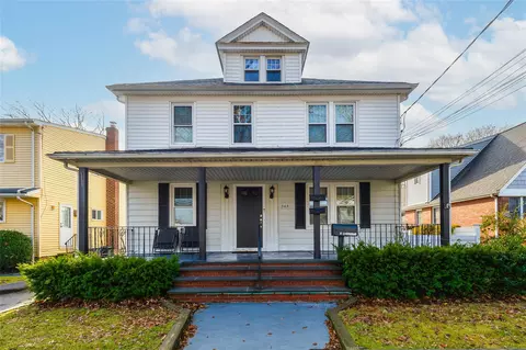 344 Roslyn Ave, North Hempstead, NY 11514