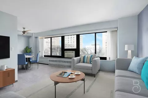 33-64 21st St #8D, New York, NY 11106