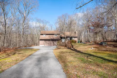133 Oscawana Lake Rd, Putnam Valley, NY 10579