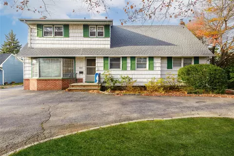 361 Ellison Ave, North Hempstead, NY 11590