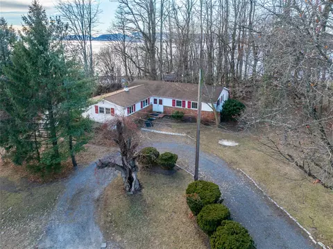 110 2nd St, Cortlandt, NY 10596