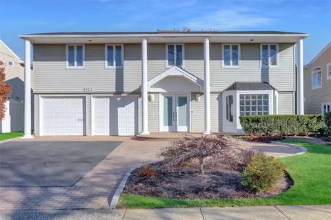 3323 Seawane Dr, Merrick, NY 11566