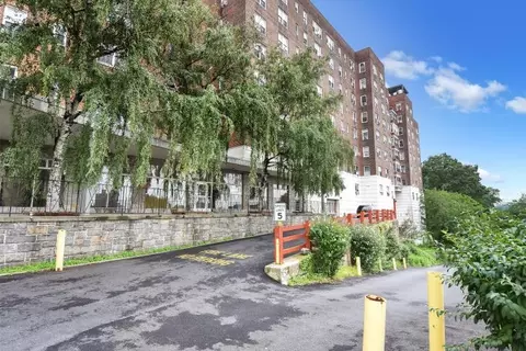 2630 Kingsbridge Ter #3G, New York, NY 10463