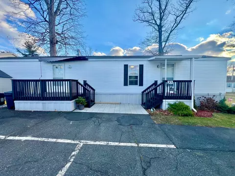 41 Mountain View Trailer Park, Stony Point, NY 10980