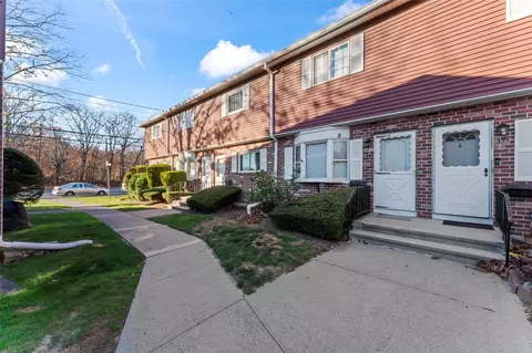 35 Leslie Dr #A, Out Of Area, CT 06606
