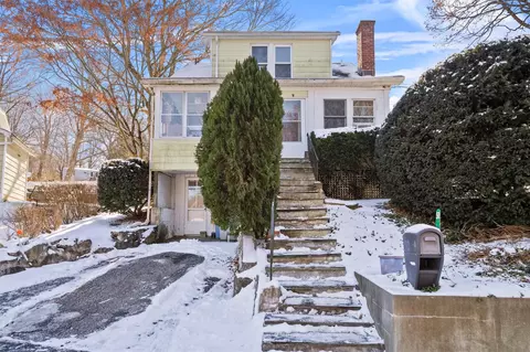 50 Howard Ave, Mount Pleasant, NY 10595