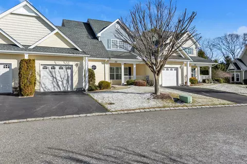 22 Purple Row, Riverhead, NY 11901
