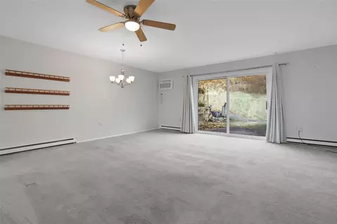 14 Hammond Plz, Beacon, NY 12508