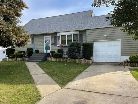 206 Justice St, West Babylon, NY 11704