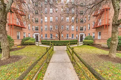796 Bronx River Rd #B17, Yonkers, NY 10708