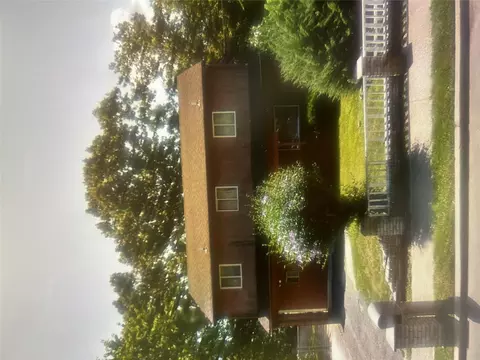 112 Root Ave, Central Islip, NY 11722