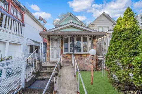 119-16 146th St, South Ozone Park, NY 11436