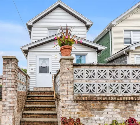 84-11 Sutter Ave, New York, NY 11747