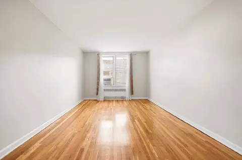 2102 Holland Ave #6A, New York, NY 10462