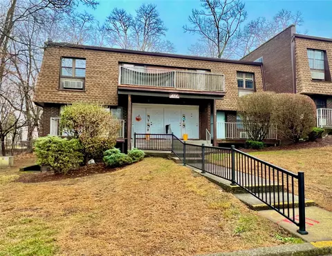 424 Carpenter Ave #1, Newburgh, NY 12550