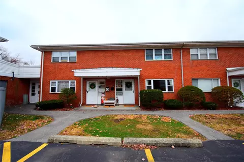 48 Carmine Dr #B10, Wappinger, NY 12590