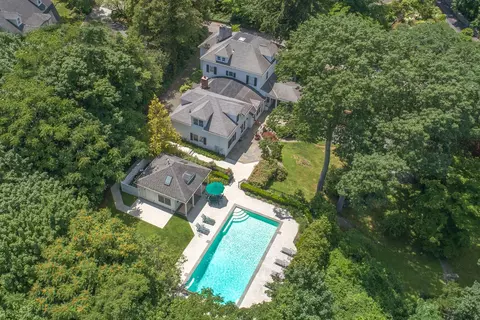 1 Dogwood Ln, Rye, NY 10580