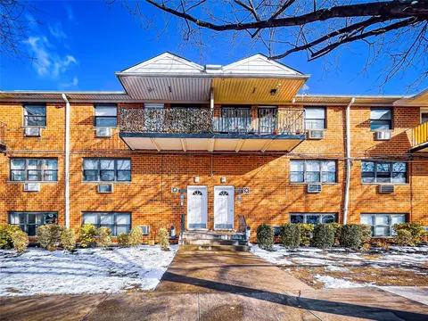 153-25 78 St #25F, Howard Beach, NY 11414
