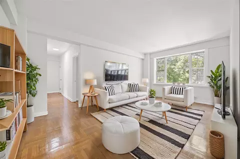 220 Pelham Rd #2A, New Rochelle, NY 10805