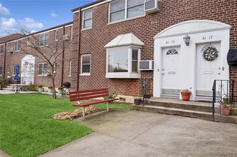 61-15 251st St #3-1099, Little Neck, NY 11362
