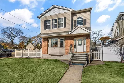 1795 Bedford Ave, Merrick, NY 11566