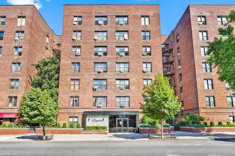 90-11 35 Ave # 4L, New York, NY 11372