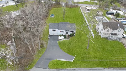 782 Freedom Plains Rd, Poughkeepsie, NY 12603