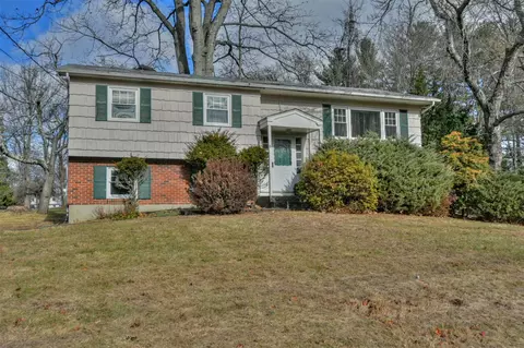 9 Danville Rd, Ramapo, NY 10977