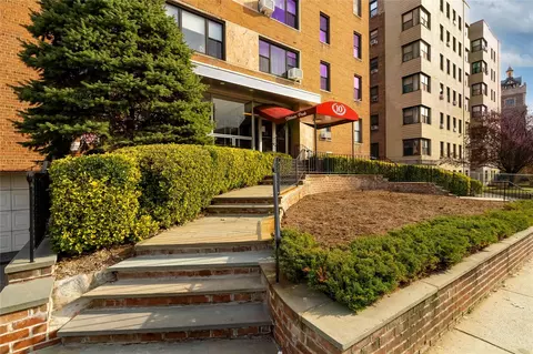 10 N Broadway #1H, White Plains, NY 10601