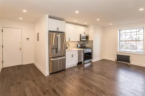 30-15 Hobart St #1-D, New York, NY 11377