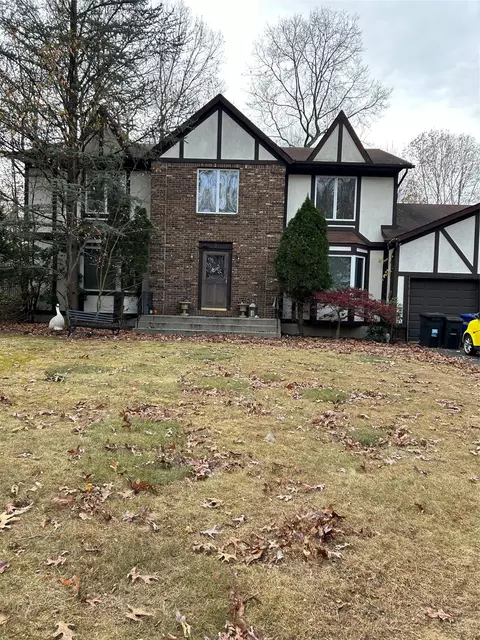 2 Bolger Ln, Ramapo, NY 10952