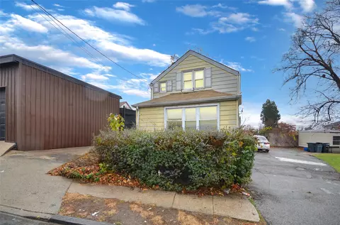 341 Prescott St, Yonkers, NY 10701